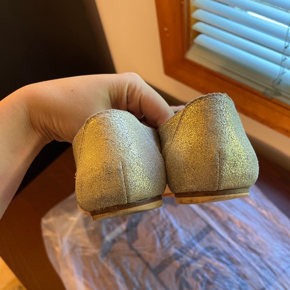 Matt Bernson Shimmery Gold Oxfords US6 - Picture 5 of 7